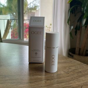 OGEE Sculpted Face Stick — Opal Highlighter (New with Box)